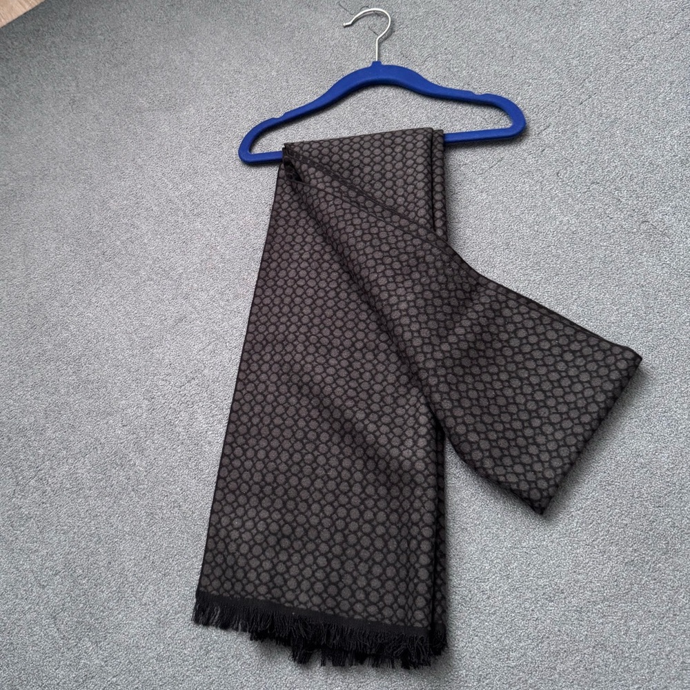 Elegant Black Patterned Men's Scarf 100% Silk